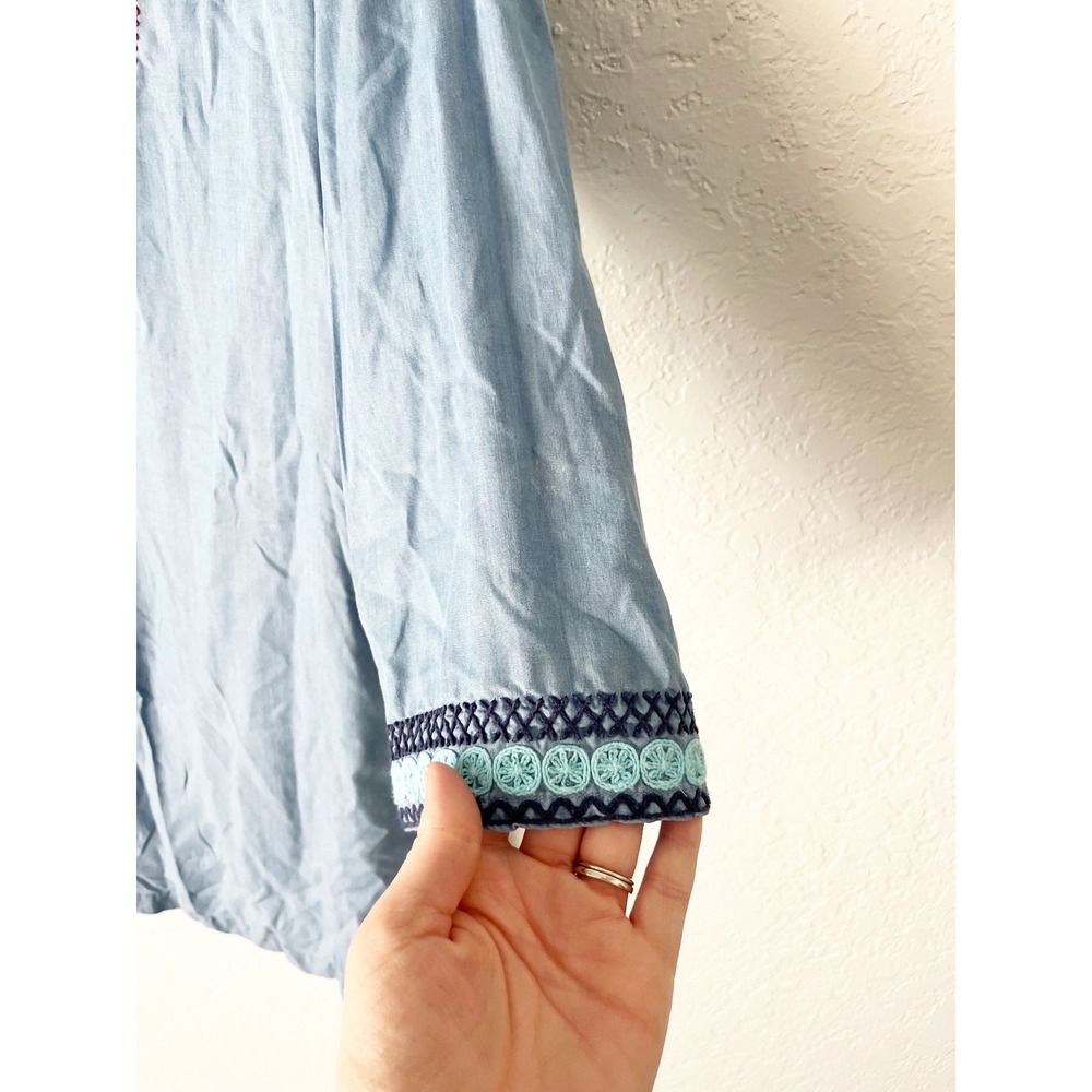 Tommy Bahama Blue Chambray Tencel Embroidered Dress Size Medium READ - Picture 4 of 7